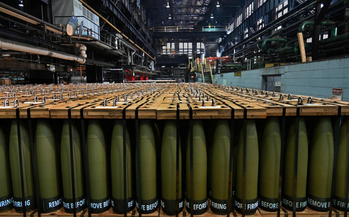 Україна не вироблятиме 155-мм боєприпаси в 2025 році — АОЗ не законтрактувала проєкт