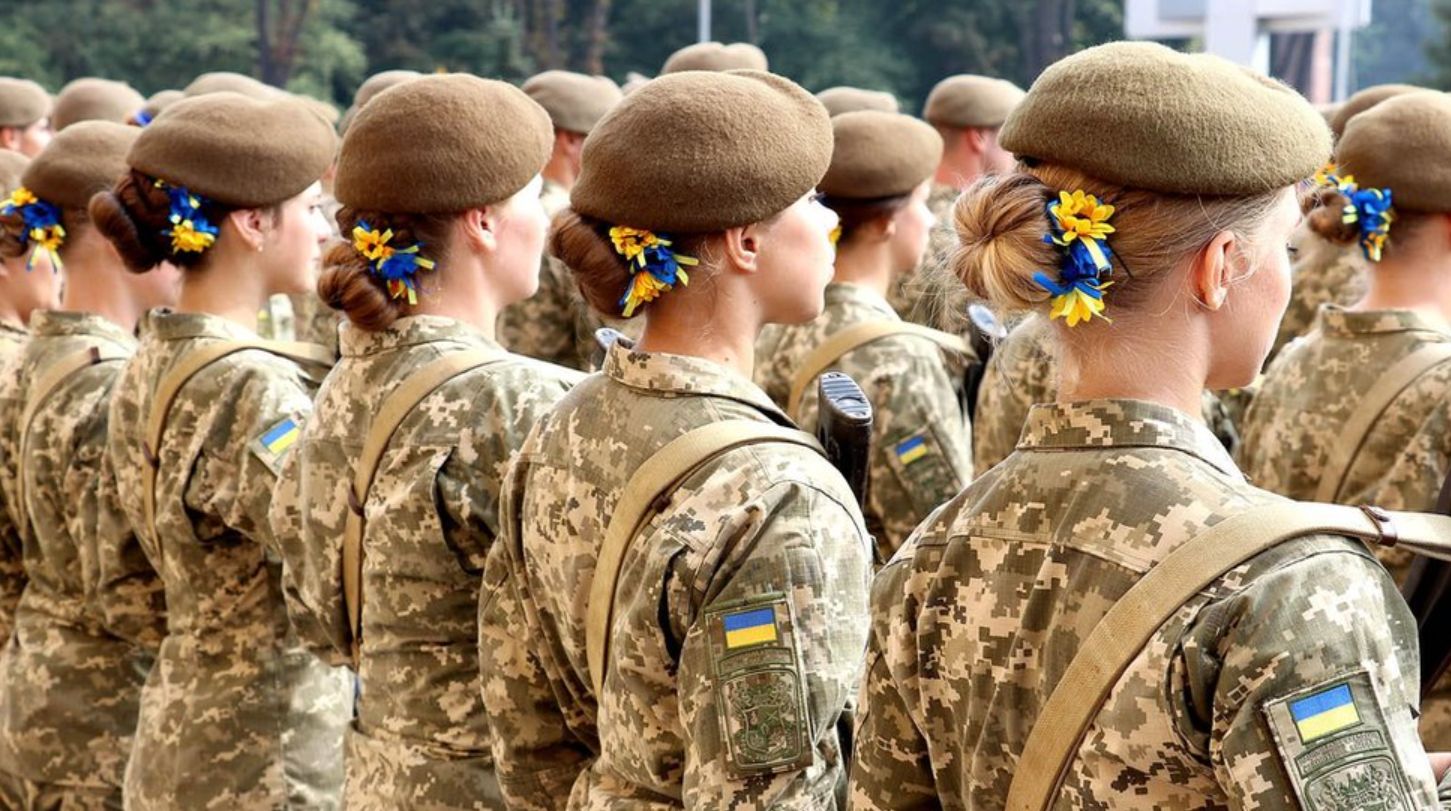 В Україні з 1 червня починає діяти обов’язковий військовий облік для жінок з медичною освітою