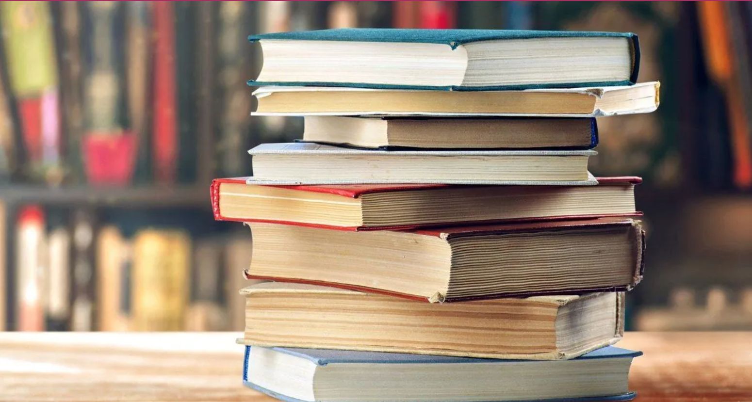 МОН заказало учебники для 8 класса на 1,06 млрд грн – самый дорогой экземпляр стоит 3900 грн