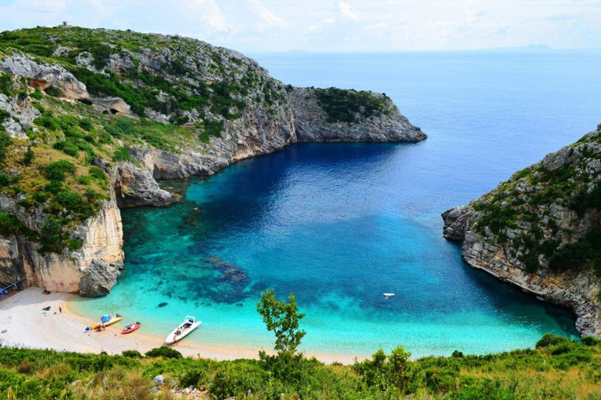 Самые дешевые пляжные города Европы: Влера, Охрид и Несебр вошли в список самых выгодных направлений лета 2025 года