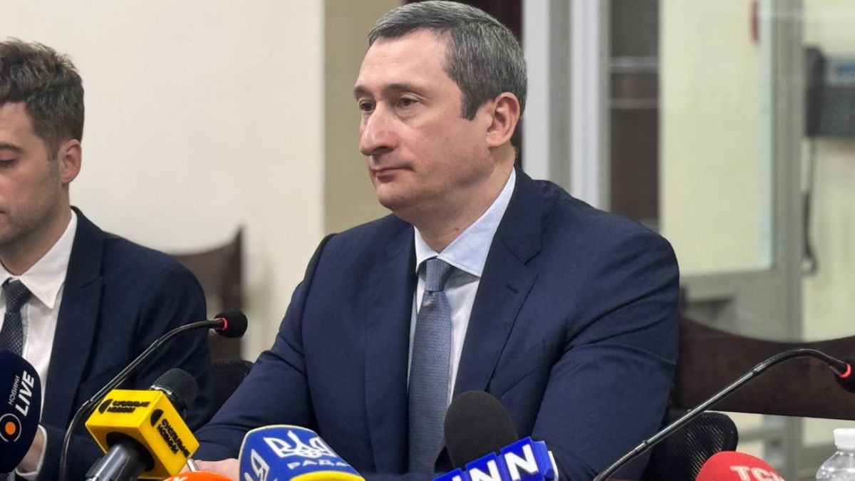 НАБУ викрило новий епізод у справі Чернишова: ексміністр працевлаштував охорону та домашній персонал у «Нафтогаз»