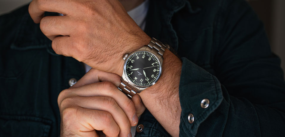 Какие выбрать часы в 2025 году: механика или смарт