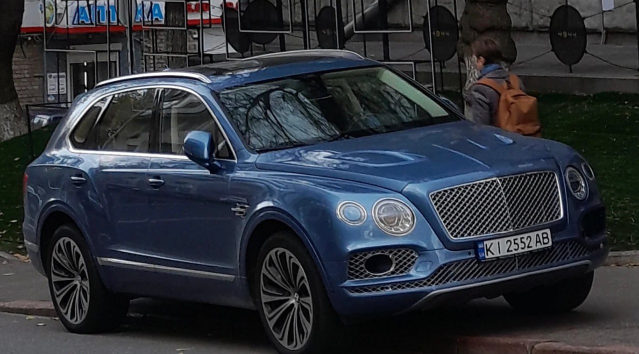 Сергій Надєєв розбив Bentley після святкування покупки