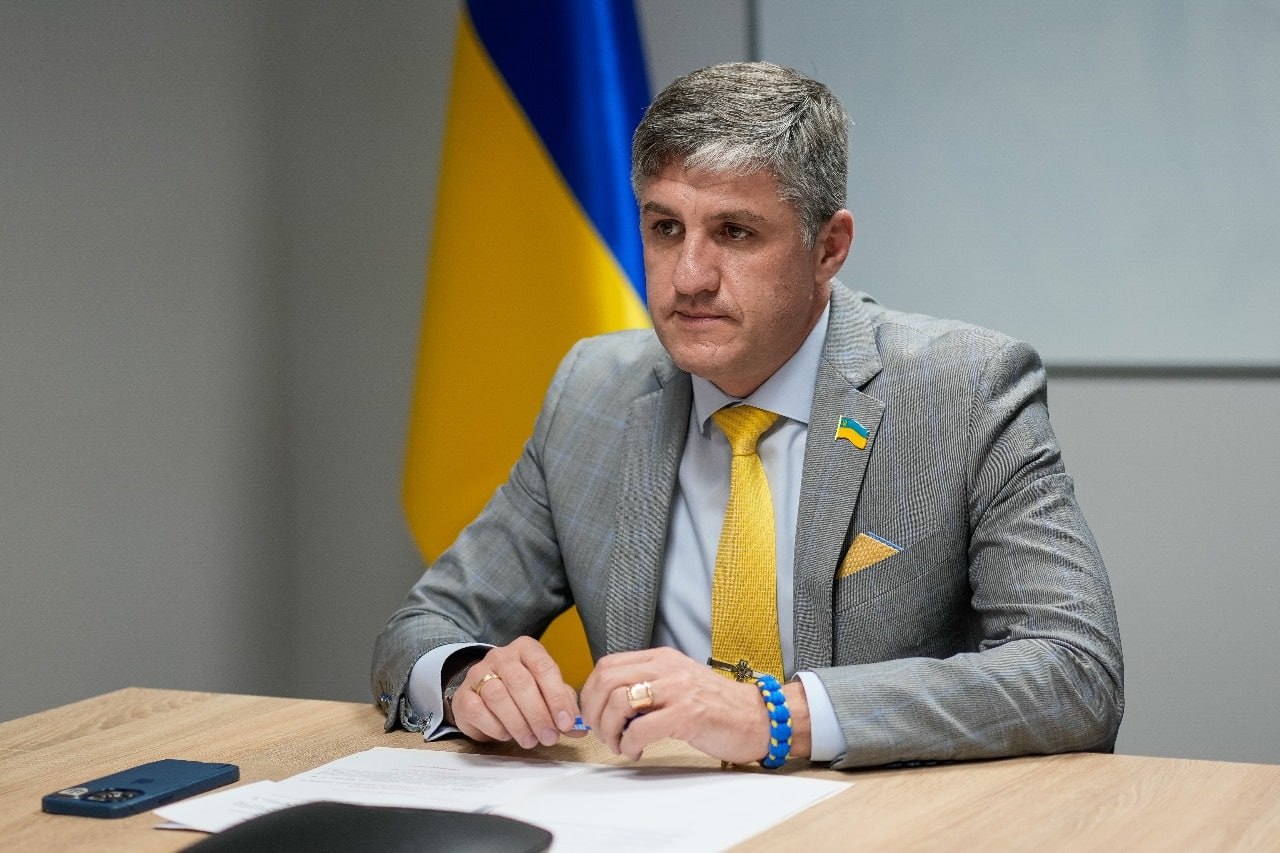 Дружина посла Олександра Балануци придбала елітну квартиру в Дубаї за 13 мільйонів на фоні скромного доходу дипломата