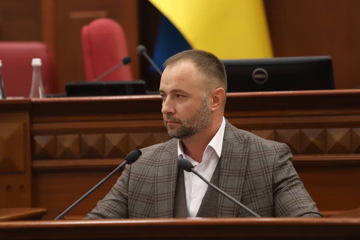 Экс-директор КГГА Руслан Светлый взят под стражу по подозрению в хищении 75 млн грн из бюджета Киева