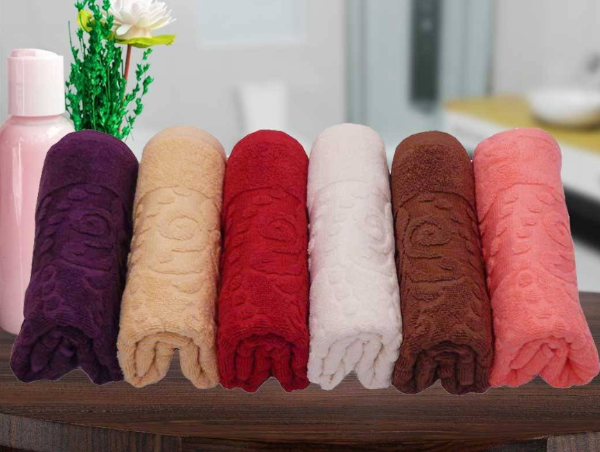 Як повернути свіжість рушникам без кондиціонера: перевірений метод з білим оцтом