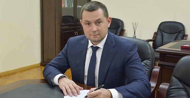 Очільник ДЕЦ МОЗ Михайло Бабенко задекларував будинок у США, годинники на мільйони та сотні тисяч доларів готівкою