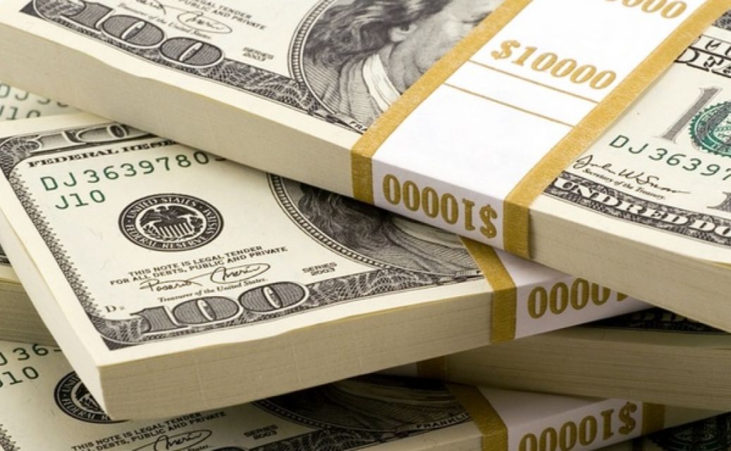 Посадовицю банку судитимуть за допомогу у виведенні $20 млн із «Укртатнафти» в перший день війни