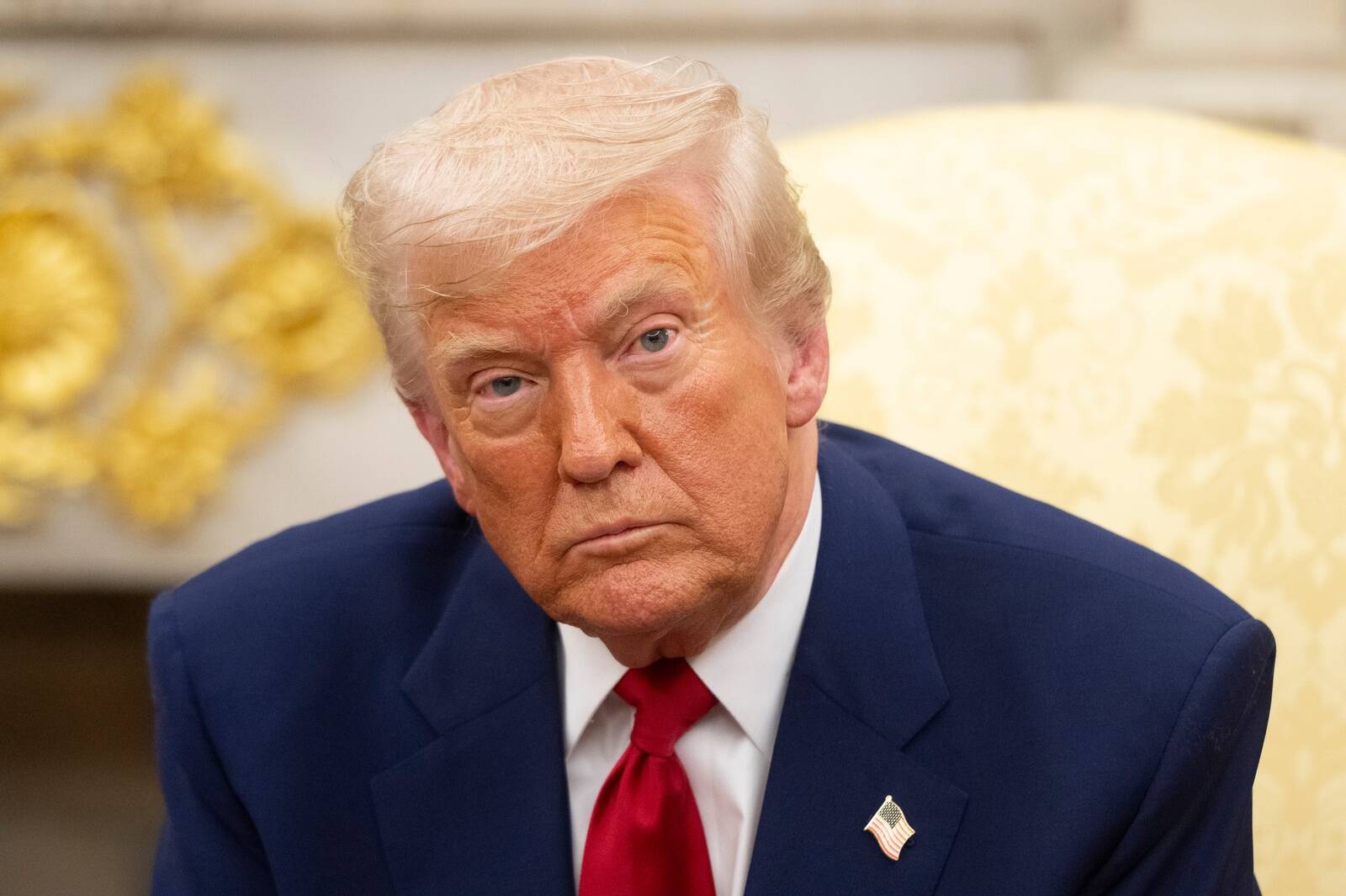 Дональд Трамп готовий надати гарантії безпеки Україні поза межами НАТО – Politico