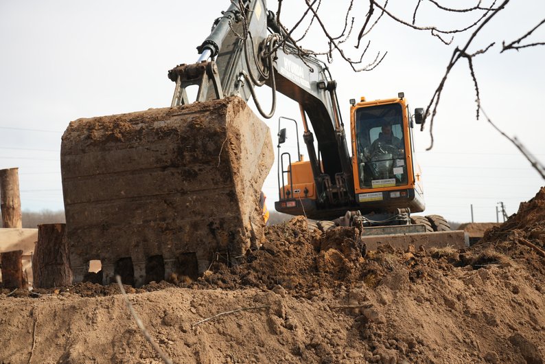 ВСУ укрепляют оборону Сум: фортификации возводят на фоне рисков наступления РФ