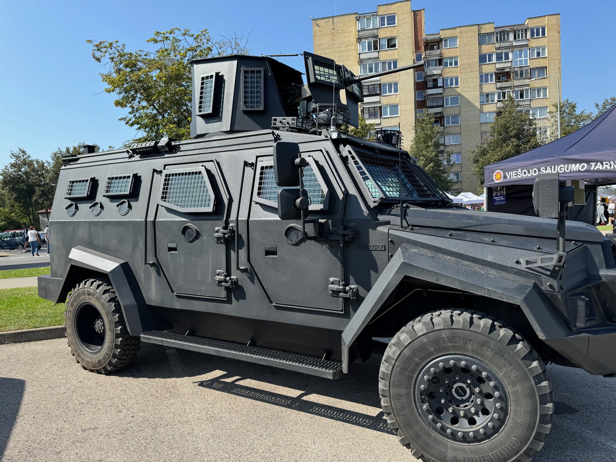 ДП "Медичні закупівлі України" придбало 30 броньованих авто INKAS для евакуації по $280 тис