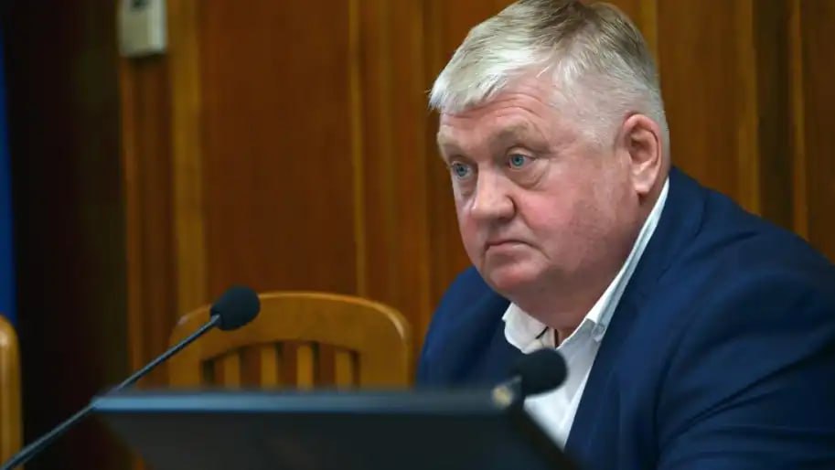 Голова Кіровоградської облради Юрій Дрозд подарував синам квартири та будинок: обидва працюють у Бюро економічної безпеки