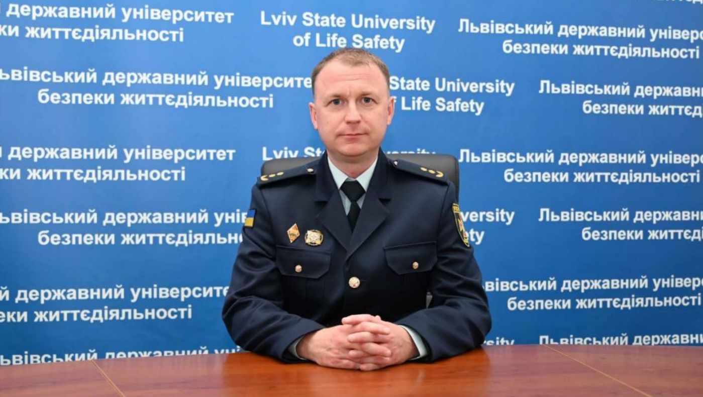 Проректор Львівського УБЖД Олександр Придатко задекларував квартиру та 4 тис. дол готівкою