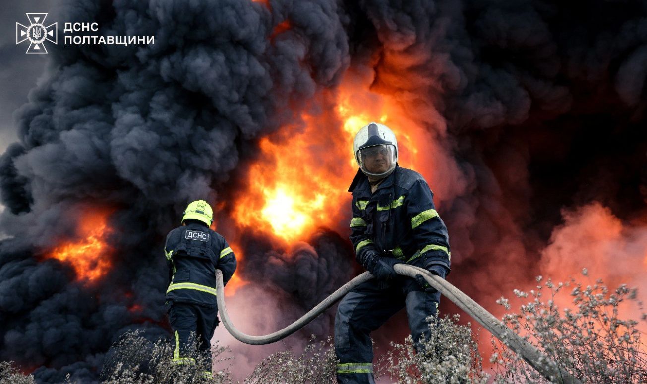 Массированная атака РФ: под ударом ракет и "шахедов" оказался запад Украины, есть пострадавшие