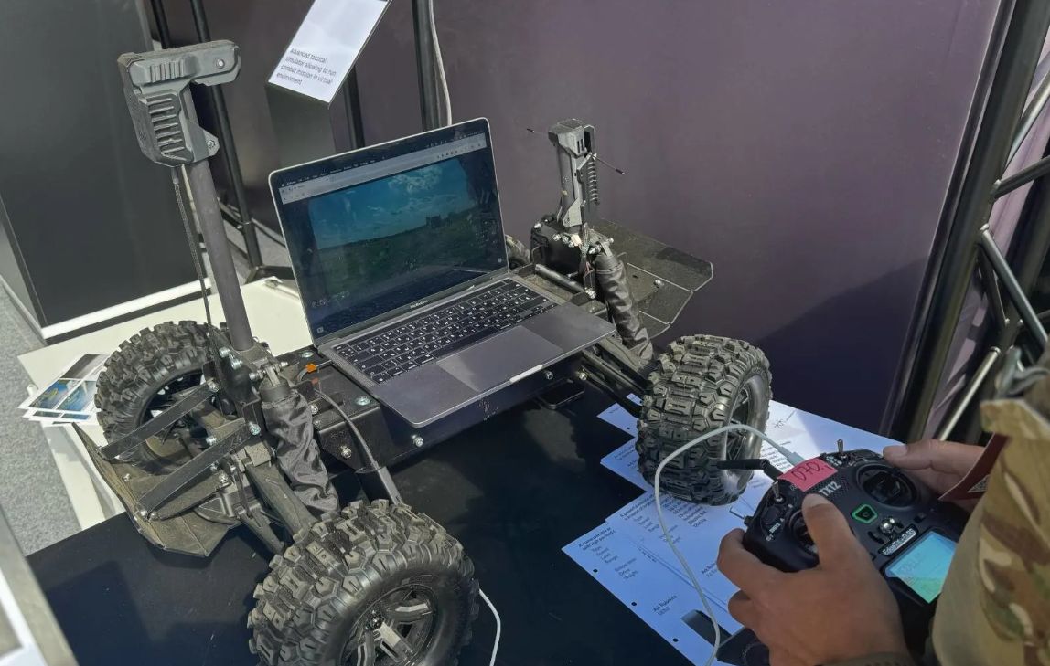 Украинско-эстонская Ark Robotics представила систему управления дронами на 2000 км