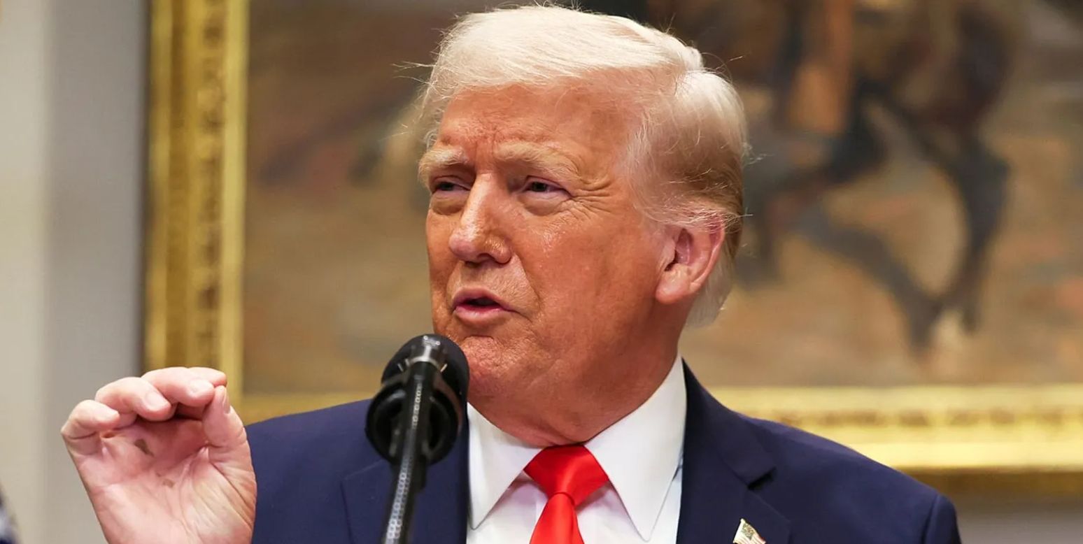 Суд США признал незаконными большинство пошлин Трампа, но дал время на апелляцию