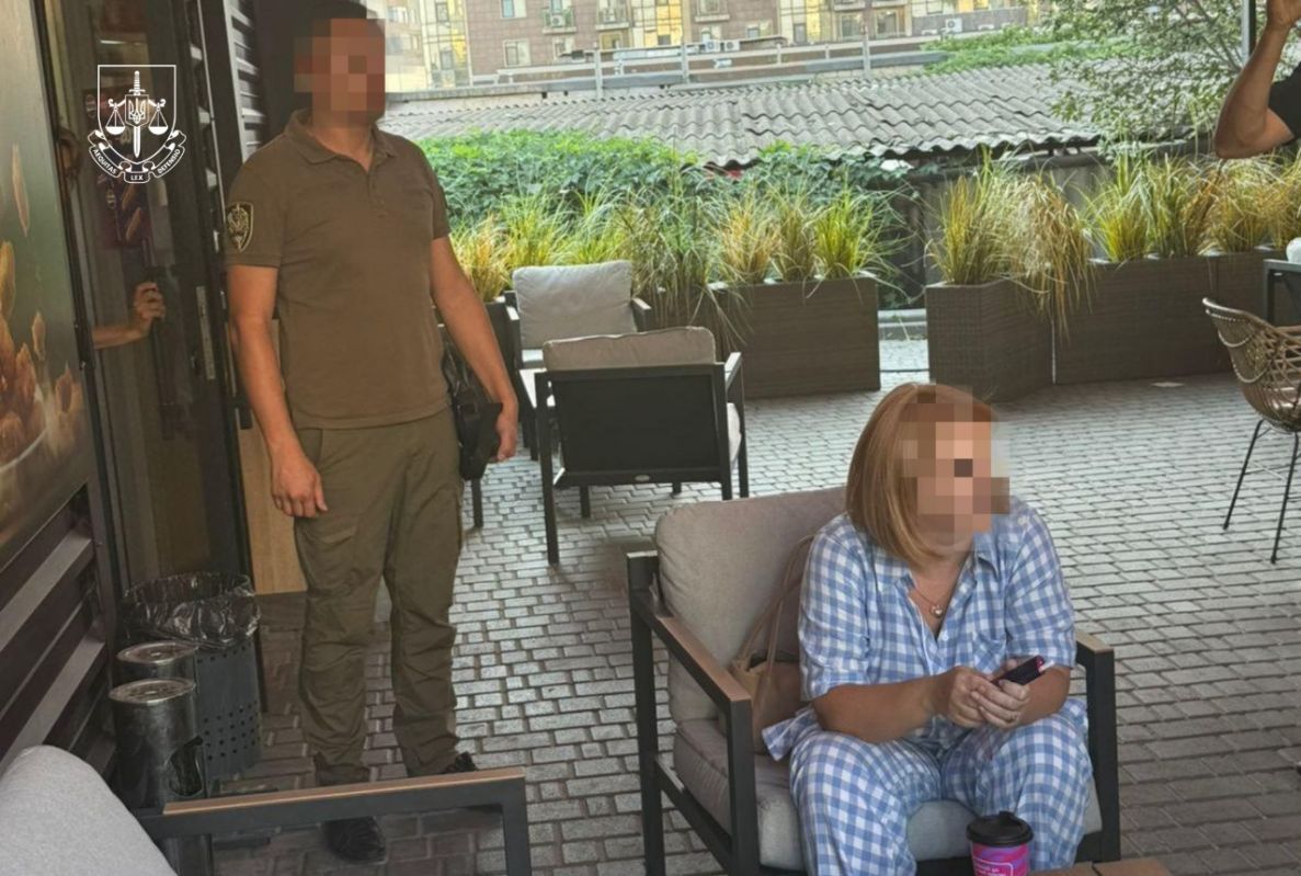 Працівницю Одеської митниці підозрюють у вимаганні понад 270 тис грн хабаря