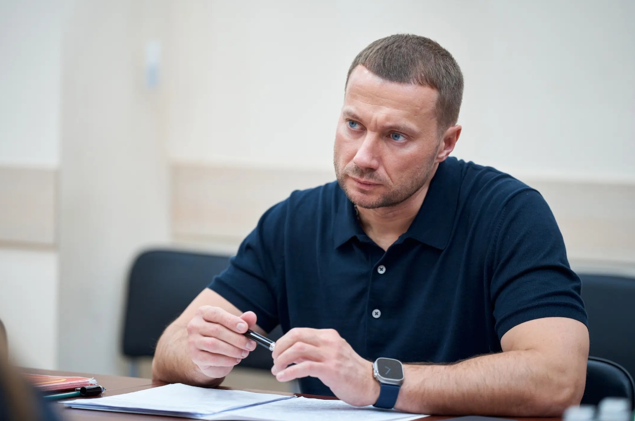 Голова АМКУ Кириленко може уникнути обмежень і виїхати з України через затягування справи