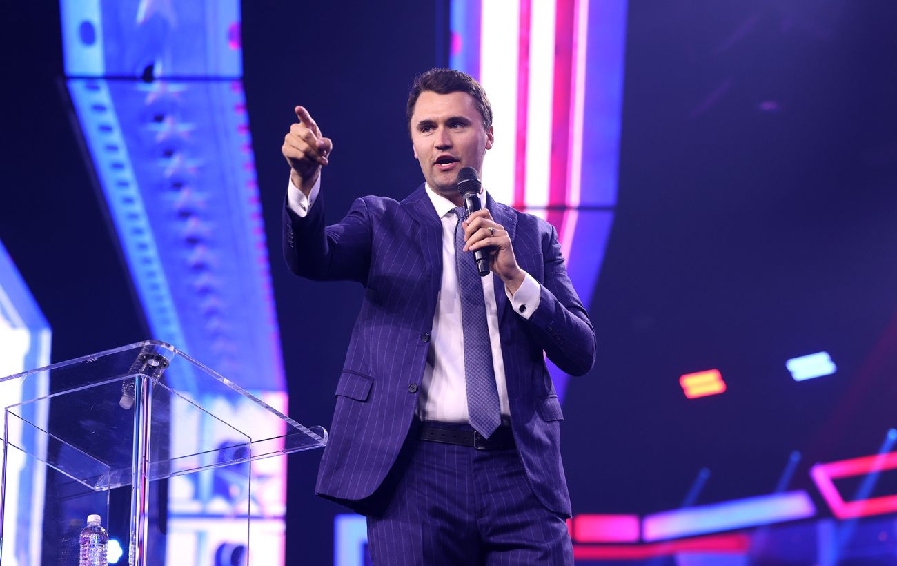 Смерть Чарли Кирка: снайпер убил известного активиста во время дебатов в США