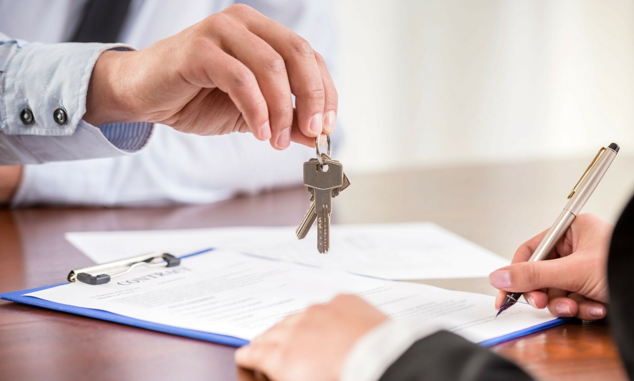 Заместитель начальника полиции Донбасса Евгений Чеверда купил квартиру в Ирпене за компенсацию для ВПЛ