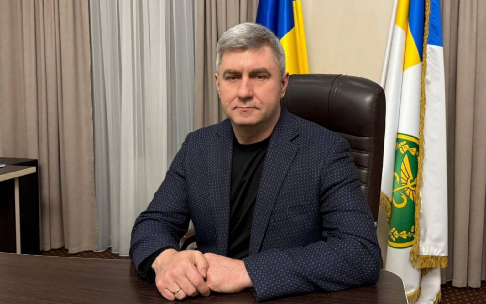 Начальник ДПС Харківщини Сергій Селезень оформив нове авто на дружину