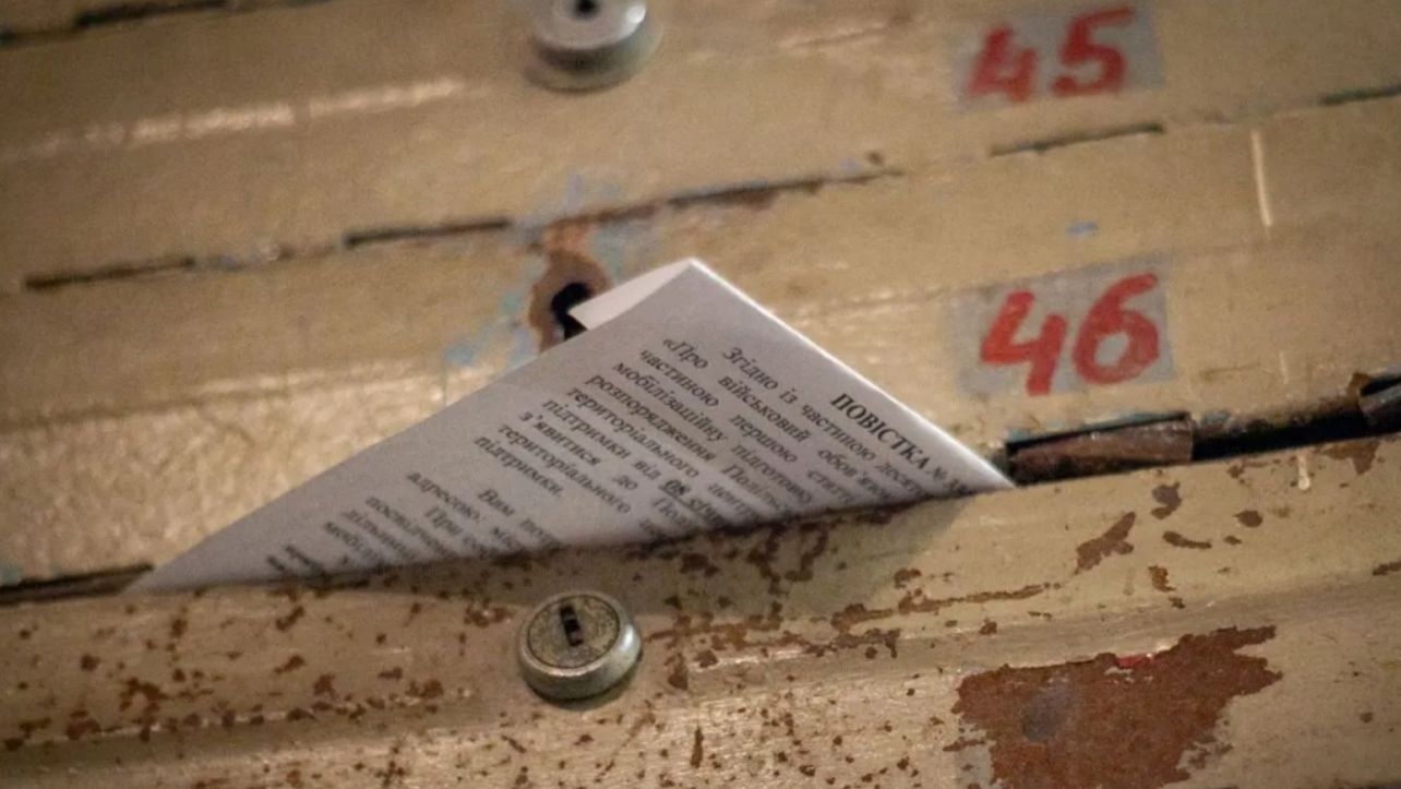 Кабмін визнав вручення повістки поштою юридично дійсним – навіть якщо її не отримали