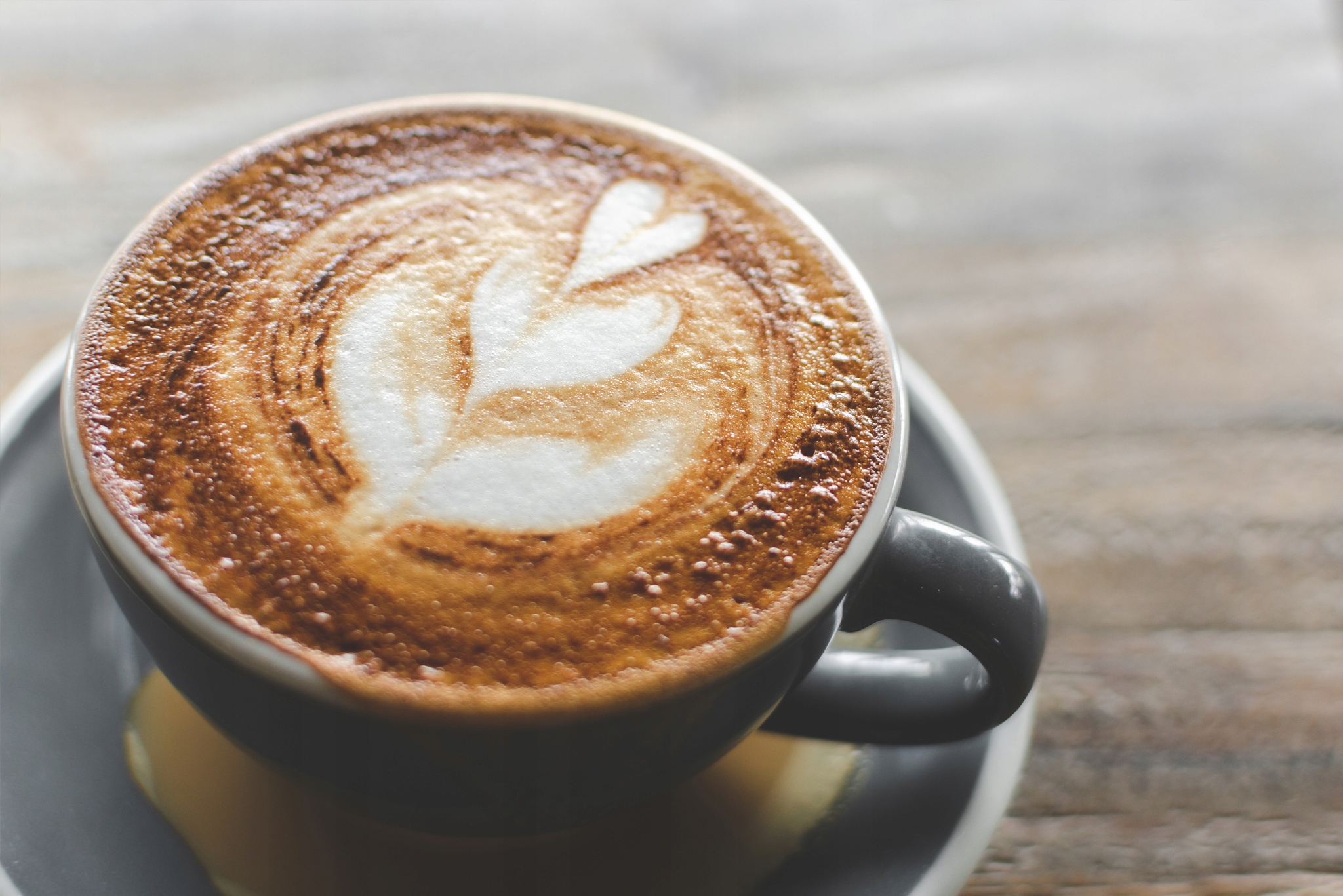 Когда лучше пить кофе для энергии, пищеварения и здорового сна: рекомендации экспертов