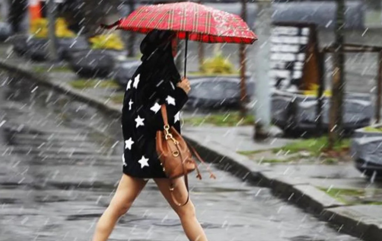 Погода на выходные 13–14 сентября: ночное похолодание до +7 и грозовые дожди на Западе