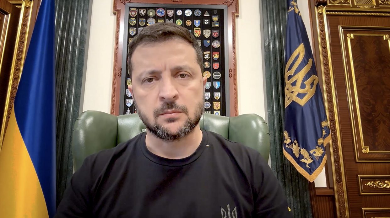 Зеленський: Росія завдала понад 450 ударів по енергетиці — знеструмлення в дев’яти областях України