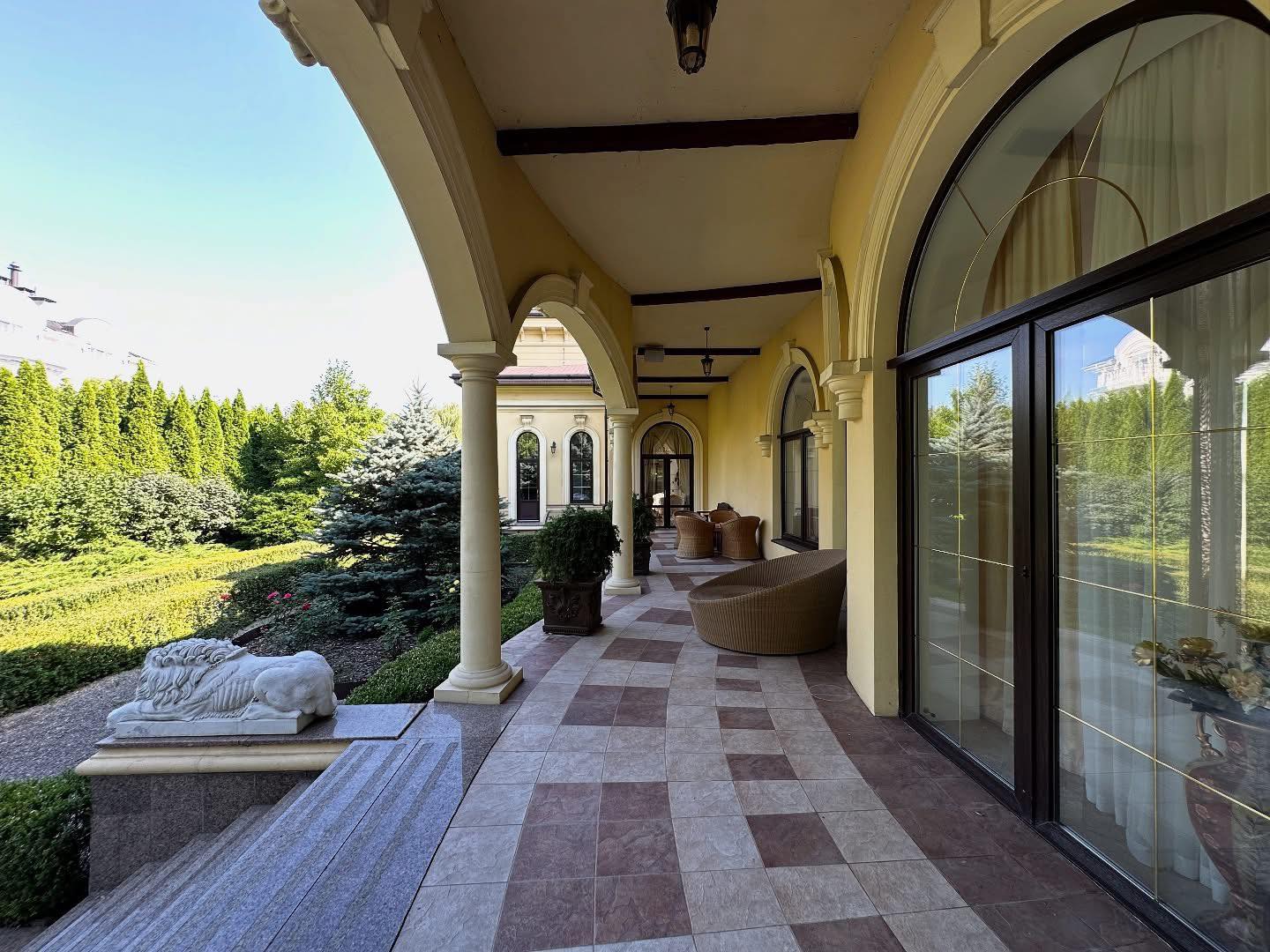 У Козині продають розкішний маєток родини Гладковського за $4 млн