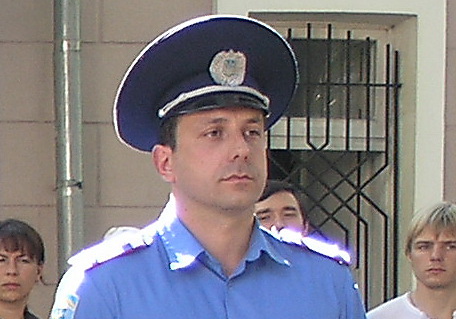 Юрій Чернега — люстрований полковник міліції, який сьогодні керує державними підприємствами НАК «Нафтогаз України»