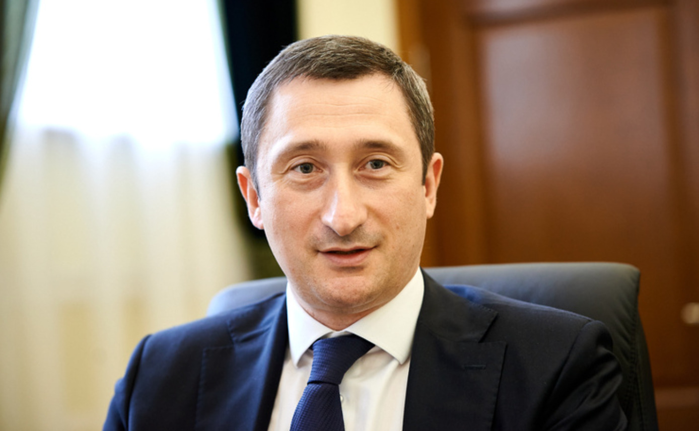 Олексій Чернишов ділить майно з дружиною у суді, щоб уникнути конфіскації – ЗМІ