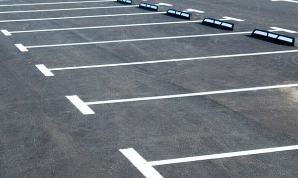 Парковки для родин із дітьми: Рада ухвалила закон