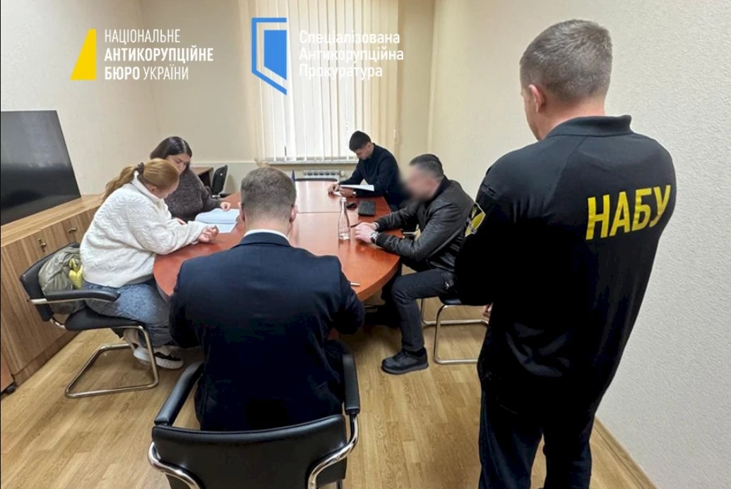 Элитные авто и апартаменты: председателя облсовета Григория Диденко и нардепку Юлию Диденко подозревают в недостоверном декларировании