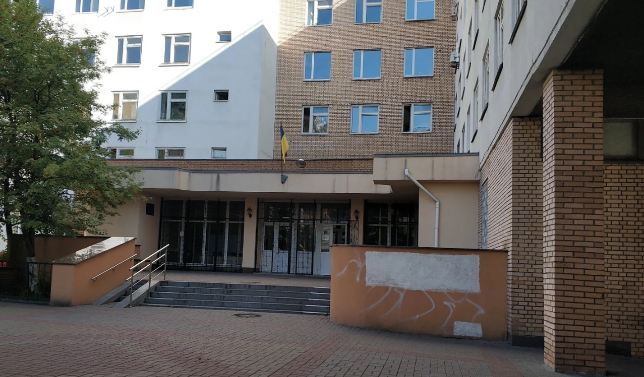 Столичная больница заказала ремонт кабинетов на 96 миллионов с переплатой более чем на 4 миллиона гривен