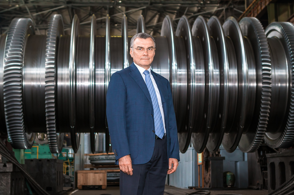 Палаци, мільйони та земля на тещу: розкішне життя очільника "Укренергомашин" Віктора Суботіна під час війни