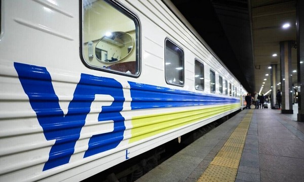 "Укрзалізниця" оновлює графік поїздів до Сумщини: більше місць та зручні рейси