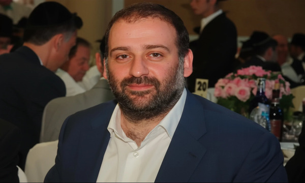 Тімур Міндіч виїхав з України на преміум-таксі перед обшуками НАБУ – журналісти «Схем»