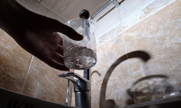 После удара «Шахедов» в Харькове воду подают по графику – работает резервная система