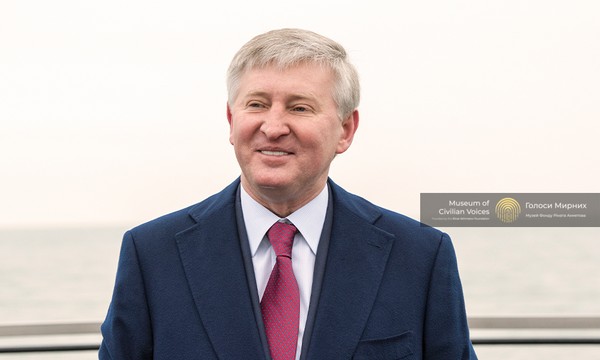 Двадцять років поруч: як Фонд Ріната Ахметова формує культуру допомоги в Україні