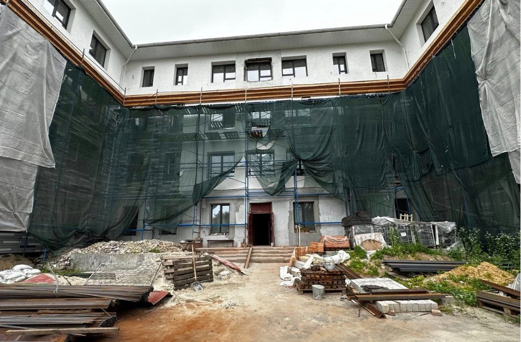 На ремонт реабилитационного центра на Шулявке выделили еще 126 млн. грн.: цены на материалы завышены в несколько раз