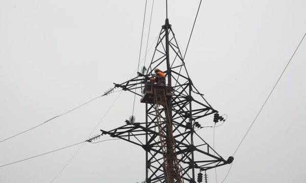 Зеленский: РФ атаковала Украину 450 дронами и 30 ракетами, главная цель - энергетика на Юге