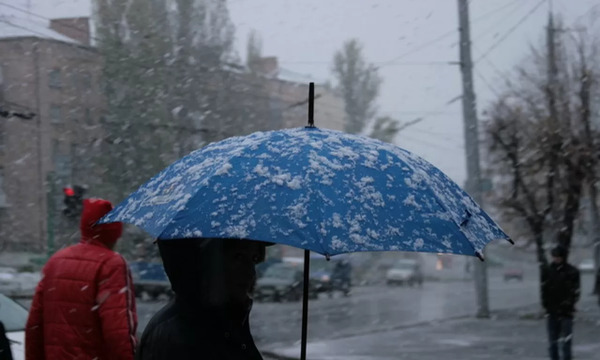 Погода в Украине 13 декабря: облачно с прояснениями, местами дождь со снегом и порывы ветра