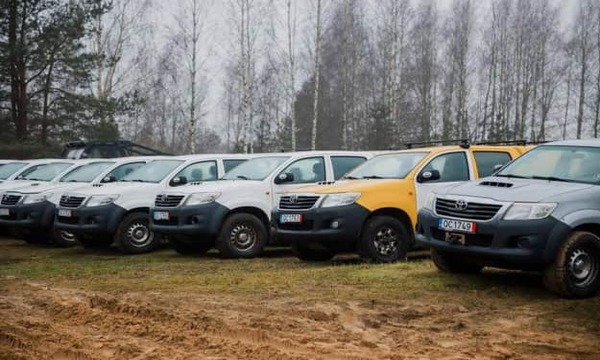 Украина получила от Латвии более 30 автомобилей и гуманитарную помощь