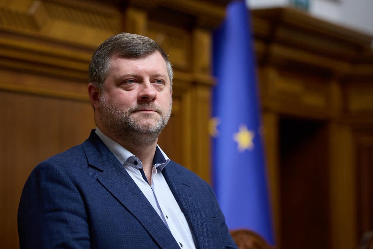 Партію "Слуга народу" очолив Олександр Корнієнко: що відомо про зміну керівництва