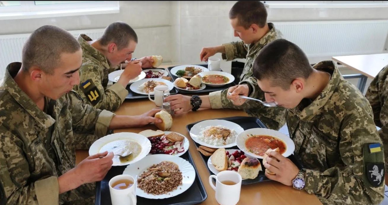 Питание для ВСУ на 15 млрд грн: ДОТ заключил долгосрочные контракты, несмотря на риски каталога и проблемы с качеством