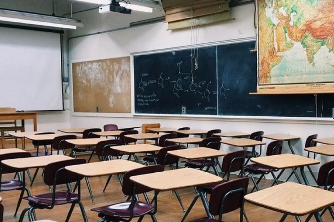 Школы и вузы могут перейти на дистанционное обучение из-за непогоды не менее 19 января