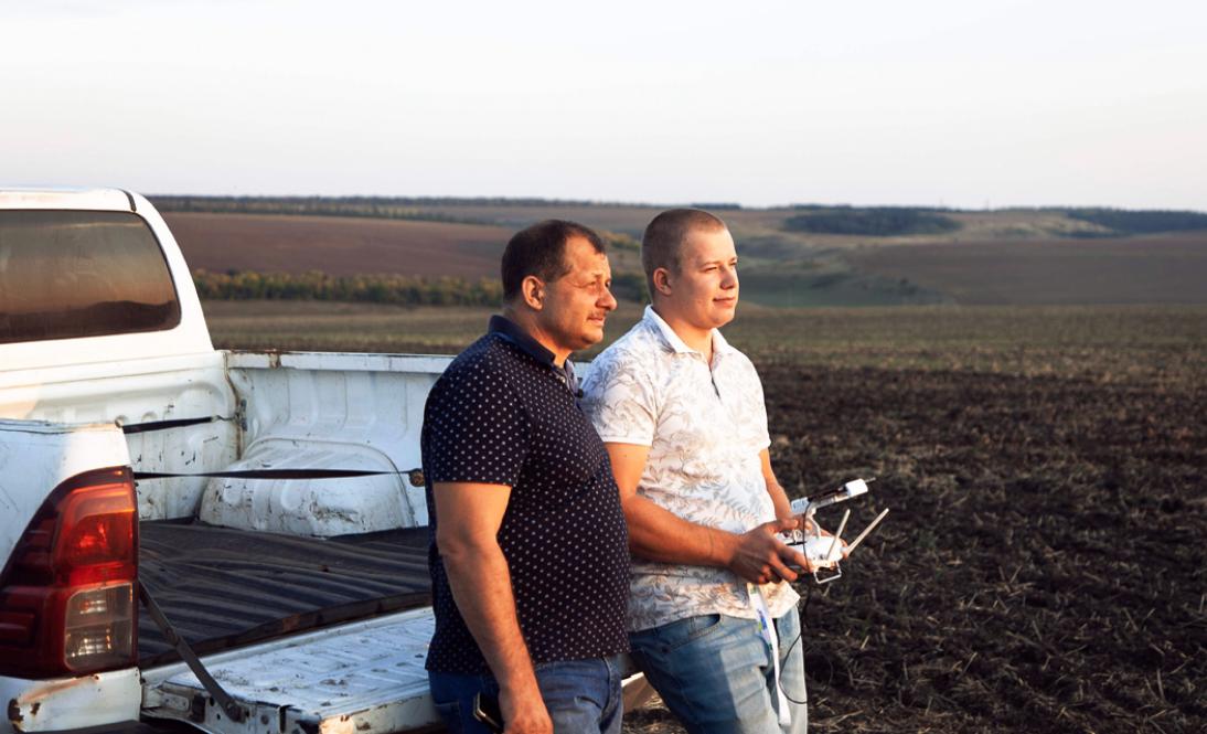 Дмитро Оденчук із сином Ярославом, фото: kurkul.com