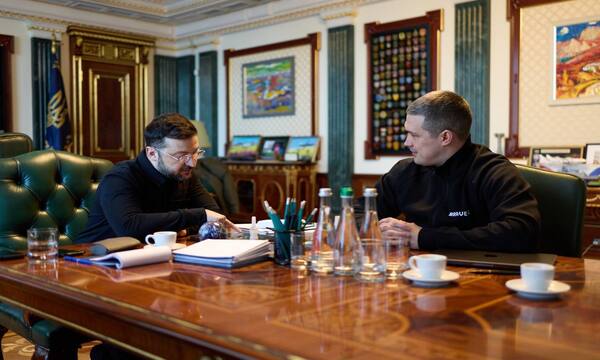 Зеленский: согласованы кадровые изменения для усиления ПВО и аудит поставки оружия в войска