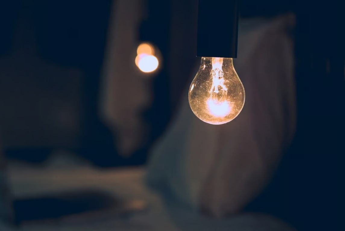 Понад 16 годин без світла: Україна переходить на графіки 4,5–5 черг відключень